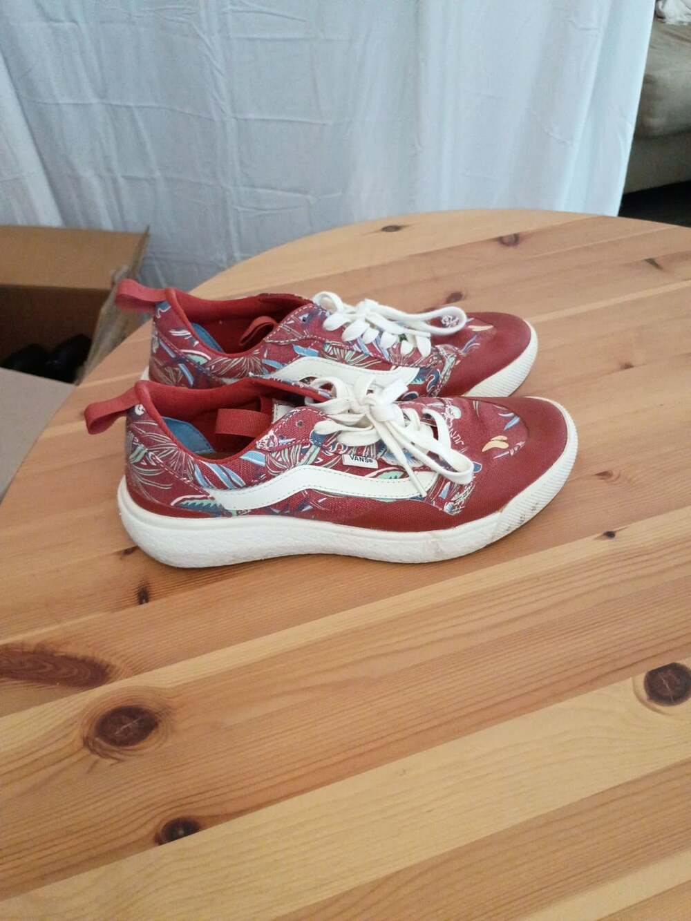 Vans UltraRange EXO SE Hawaiian Jungle Chili Oil Marshmallow Sneakers